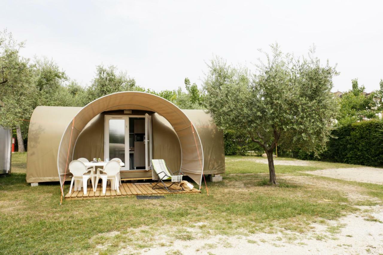 Camping Zocco マネルバ・デル・ガルダ エクステリア 写真